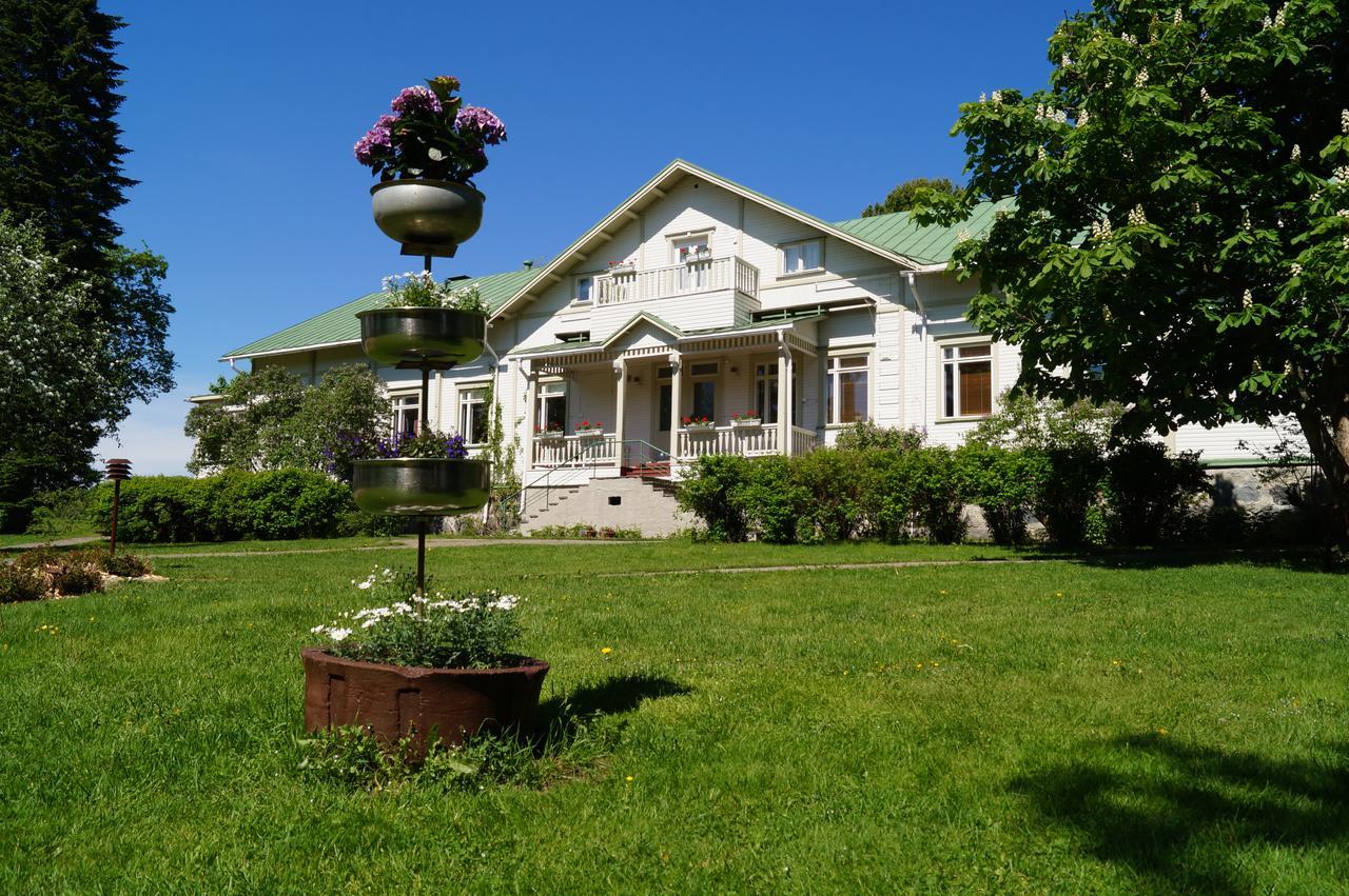 Kartanohostel Annacatharina 萨翁林纳 外观 照片